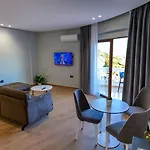 Aparthotel Sky Way Skk Luxury