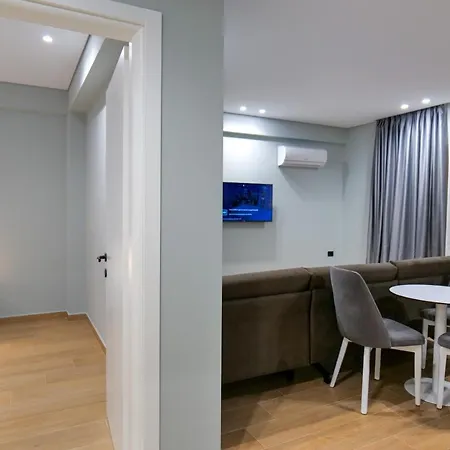 Aparthotel Sky Way Skk Luxury Sarande