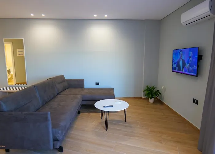 Sky Way Skk Luxury アパートホテル Sarandë