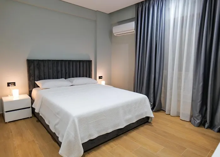 Sky Way Skk Luxury アパートホテル Sarandë