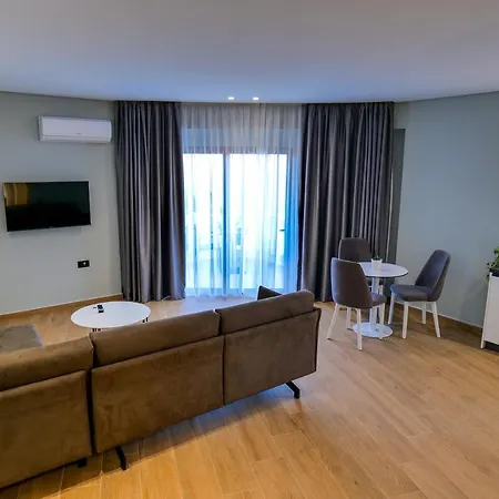 Aparthotel Sky Way Skk Luxury Sarandë