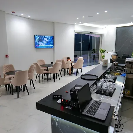 Sky Way Skk Luxury Aparthotel