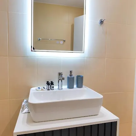 Sky Way Skk Luxury Hotel apartamentowy Saranda