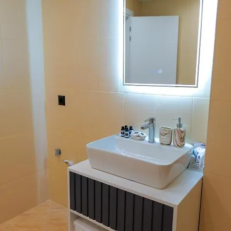 Sky Way Skk Luxury 3* Sarandë