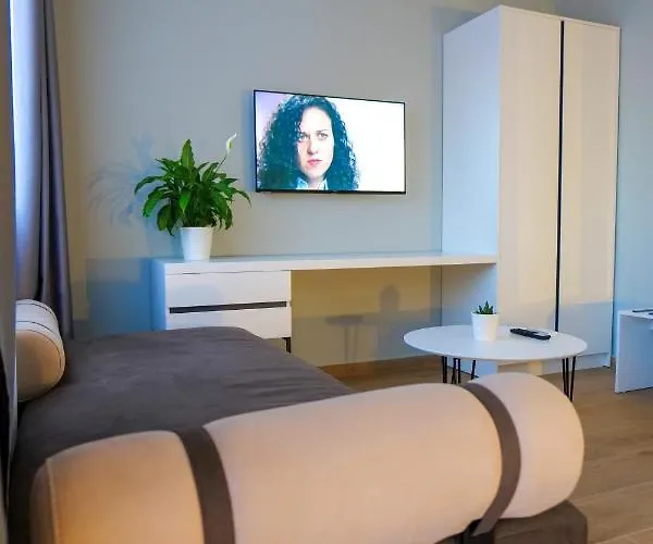 Aparthotel Sky Way Skk Luxury Sarande