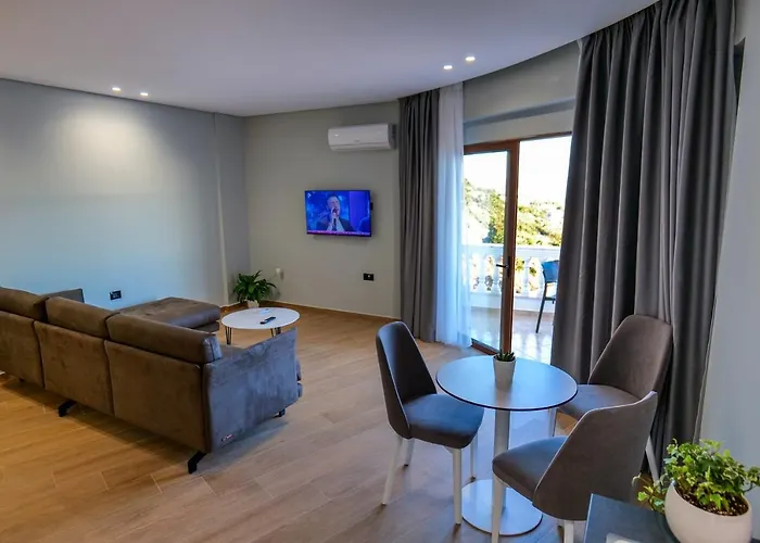 Sky Way Skk Luxury Апарт-отель Саранда