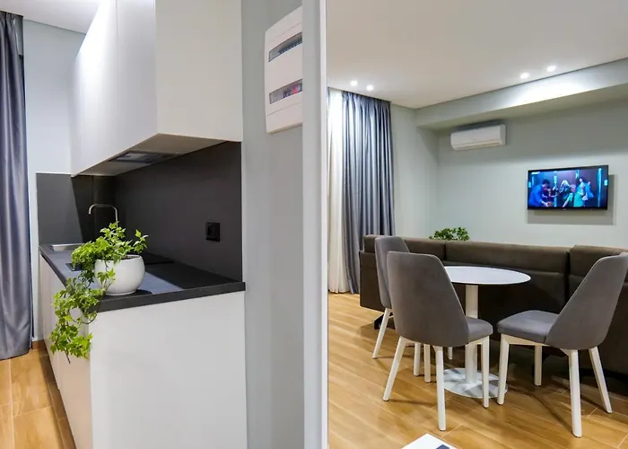 Sky Way Skk Luxury 3* Sarandë