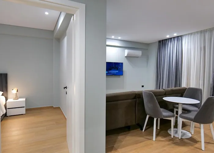 Aparthotel Sky Way Skk Luxury Sarande